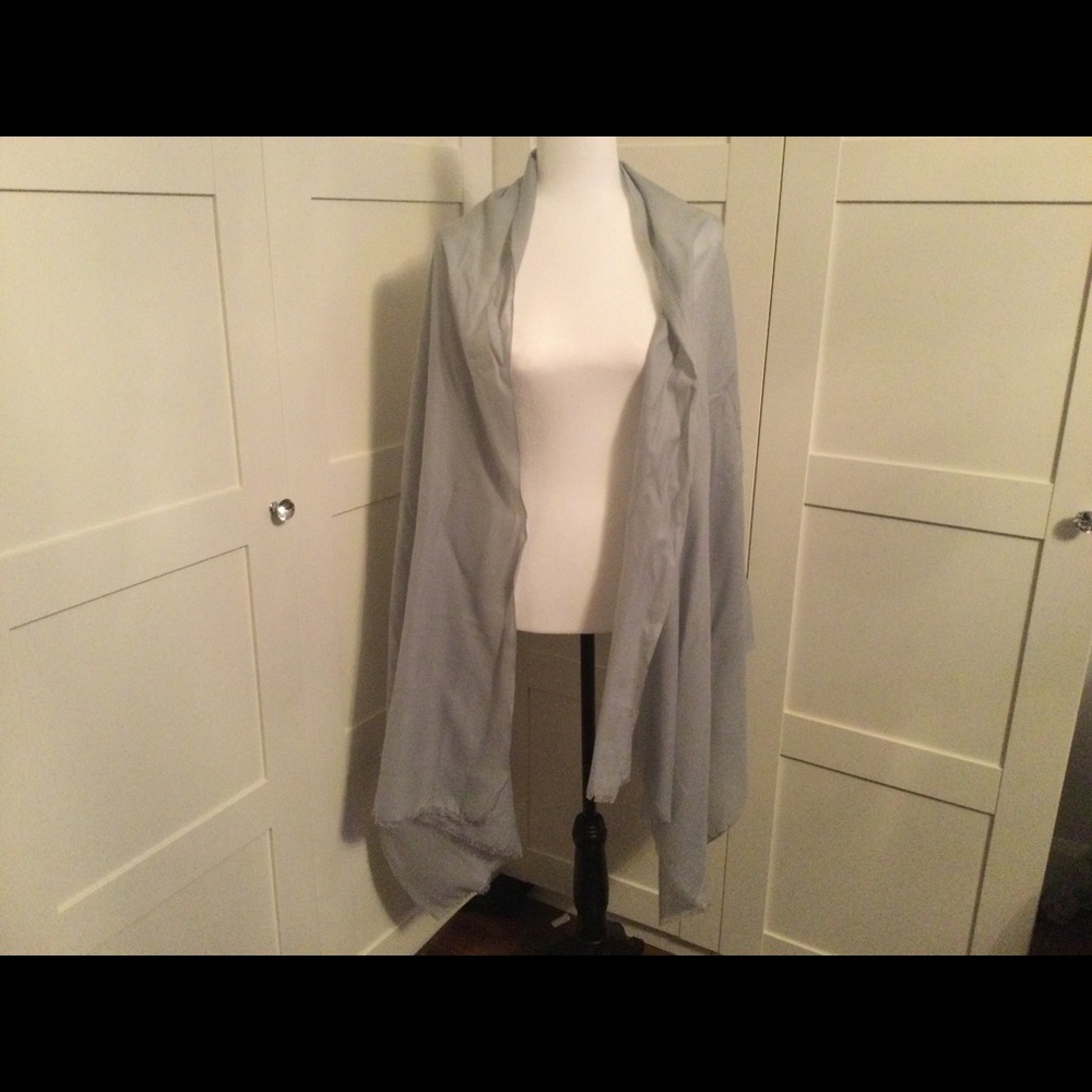 Scarf - Picture 3 of 4